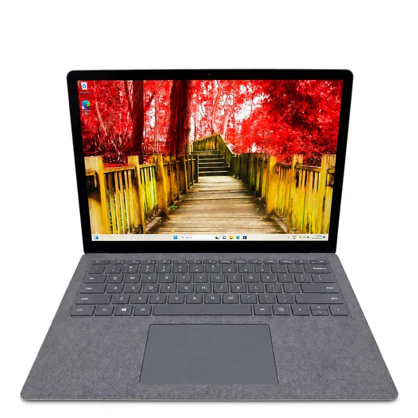 Microsoft Surface Laptop 4 Platinum – Core i7-1185G7, 16GB RAM, 512GB SSD, Touchscreen