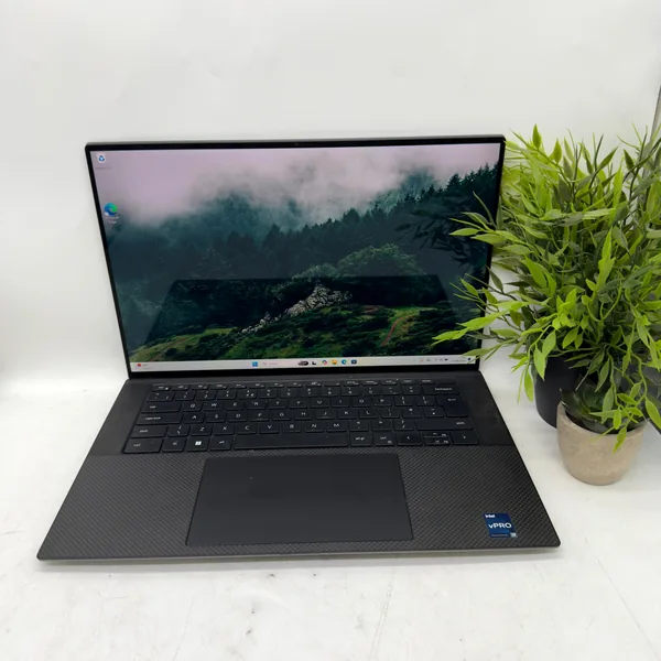 Dell Precision 5570 Touchscreen — i7 12th Gen, 32GB RAM, RTX A2000, 4K, Win 11 Pro