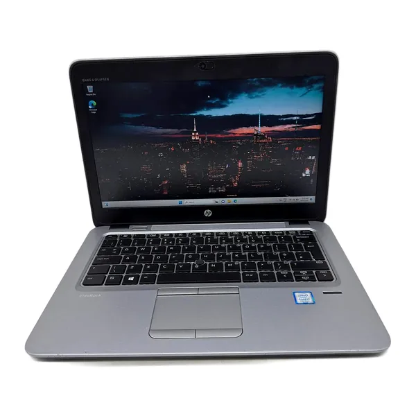 Refurbished HP EliteBook 820 G4 laptop with Intel Core i5 processor and Full HD display