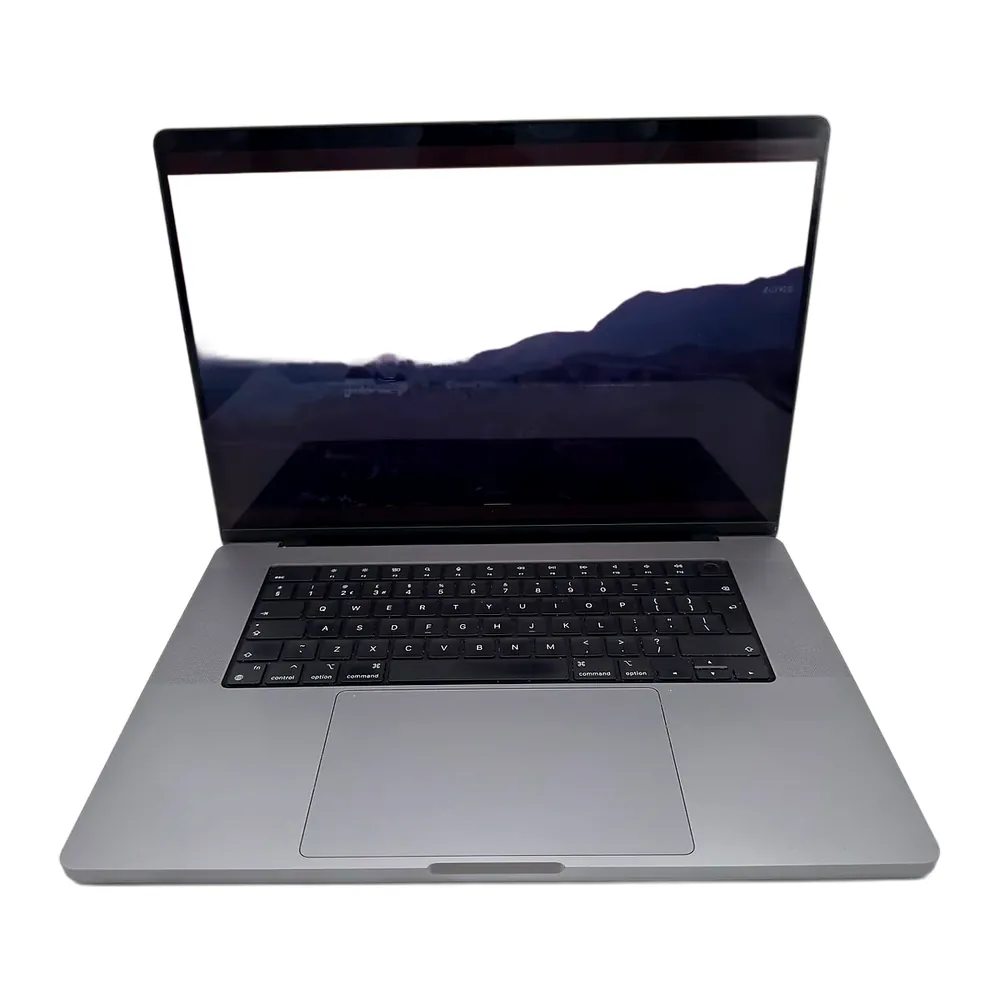 Apple MacBook Pro 15.4-inch (2018) – Intel Core i7, 16GB RAM, 256GB SSD