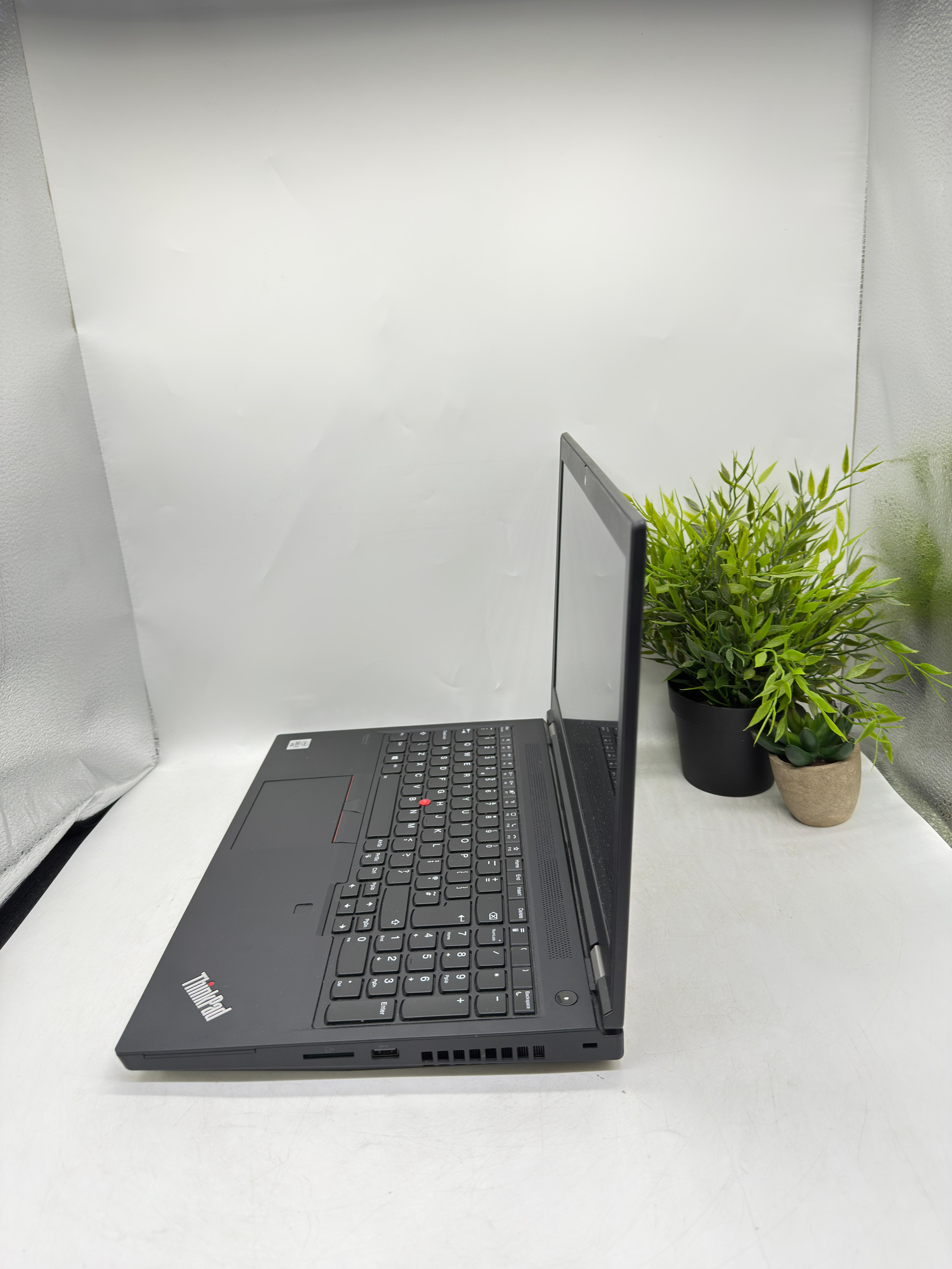 POWERFUL GAMING LENOVO LAPTOP  Nvidia RTX 4000 Graphics intel i9 32GB Ram 1TB SSD PREMIUM