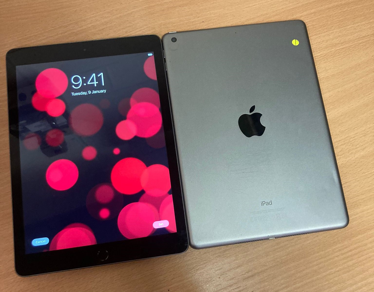 iPad Air 2 10 inch Latest IOS 15 will install all latest application