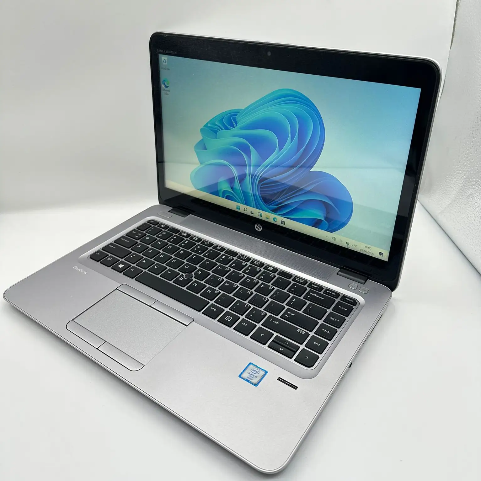 HP Ultrabook Laptop Gaming HD intel  i5 6Th Gen Quad. 16GB Ram. 512GB SSD