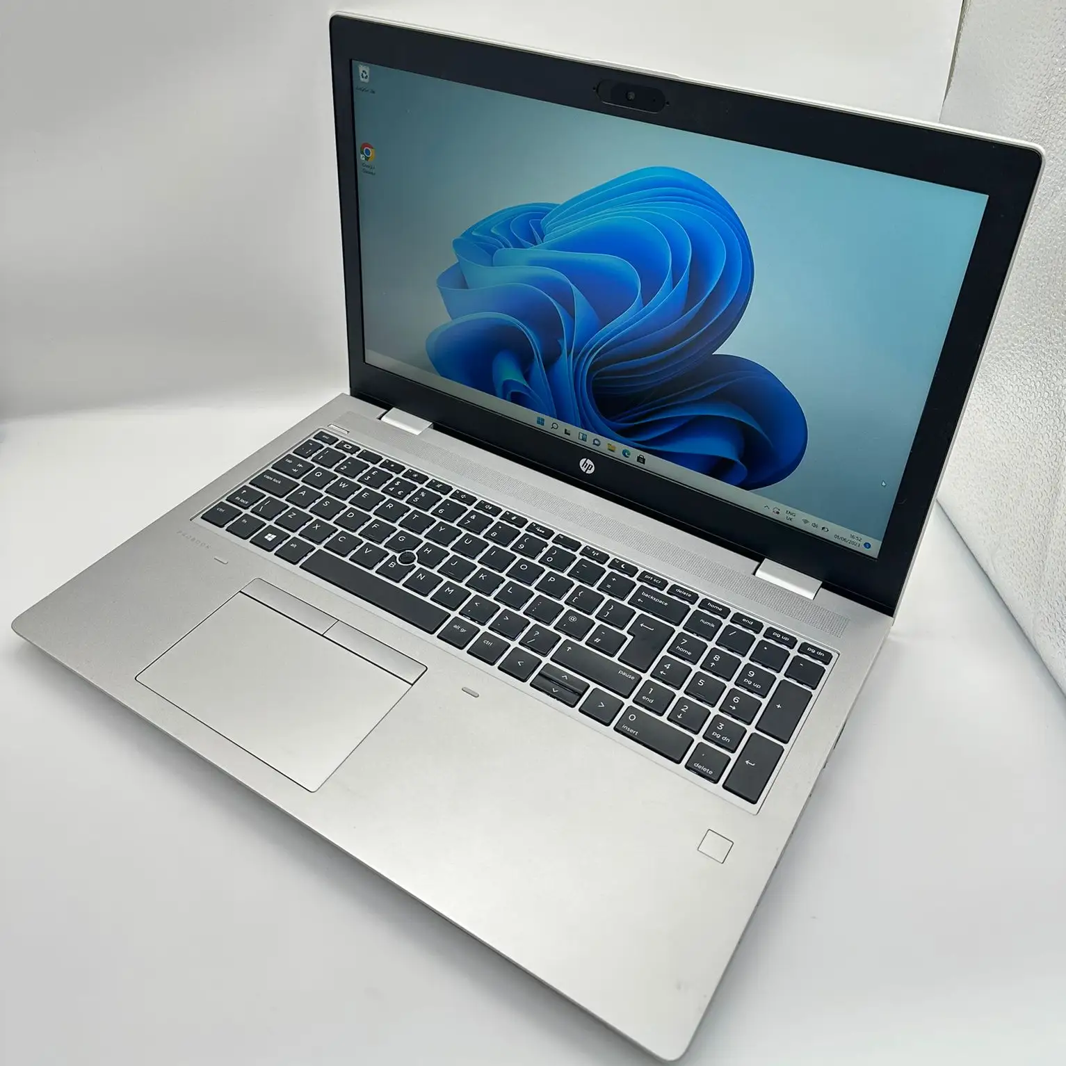HP ProBook 650 G5   Intel core i5-8265U CPU 1.80Gh (8 CPUs) 8Gb Ram  256 Gb SSD Slim Laptop