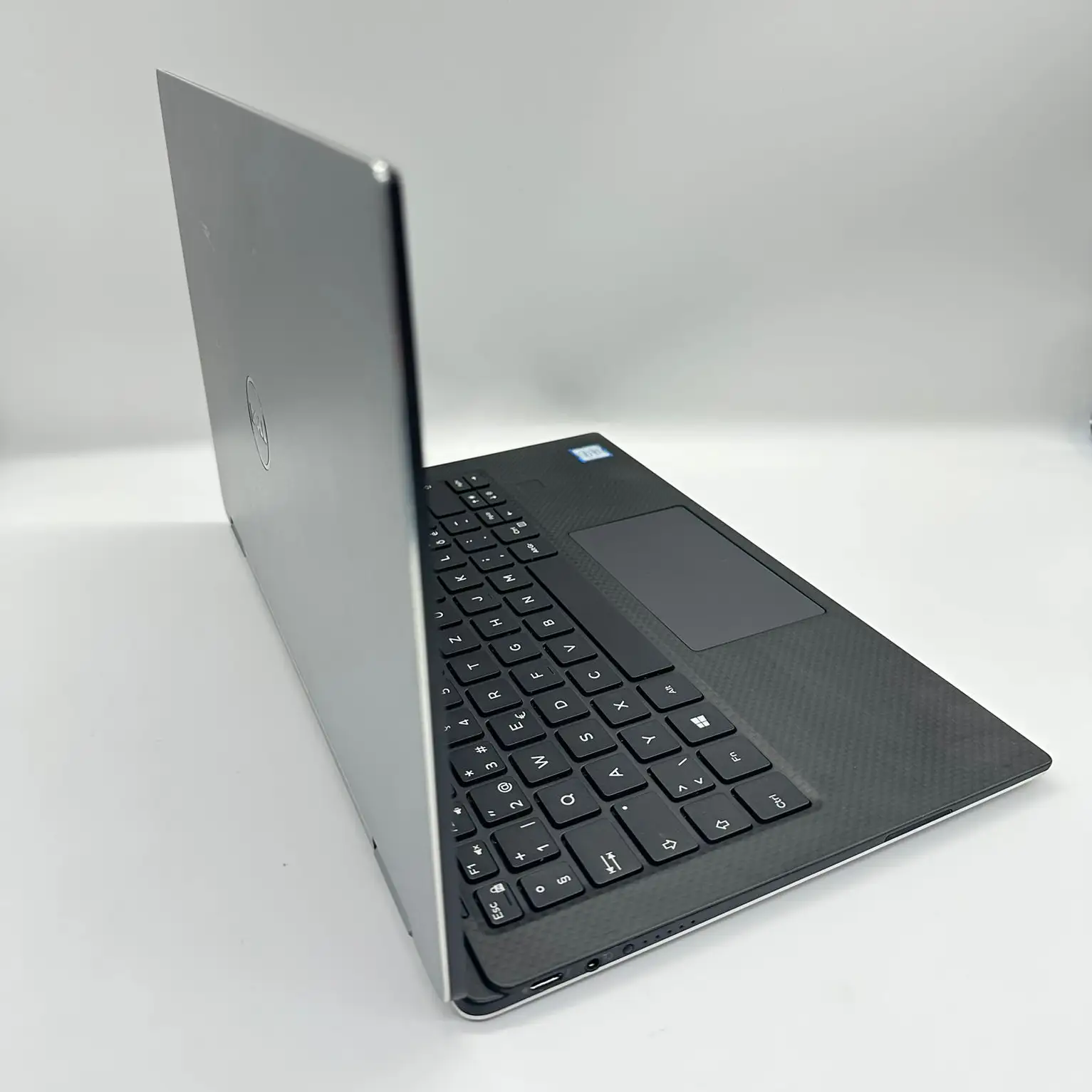New Windows Dell XPS 13 2 in 1 (9365)  Fully Touchscreen 4K display Rotatable Ultra Thin Design